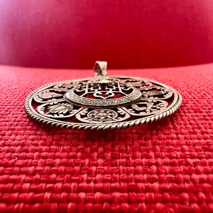 4.3cm Round Silver Pendant with 8 Auspicious Symbols 