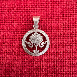 2cm silver pendant with Buddhist Auspicious Lotus Blossom symbol