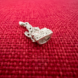 1.5cm shiny silver Chenrezig pendant