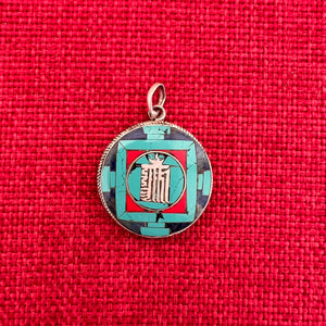 3cm round sterling silver and semi-precious coloured stone pendant with a silver inlay of the Kalachakra symbol 