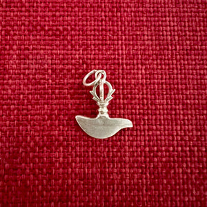 2cm silver curved knife pendant