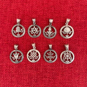 2cm silver pendant with Buddhist Auspicious Parasol symbol
